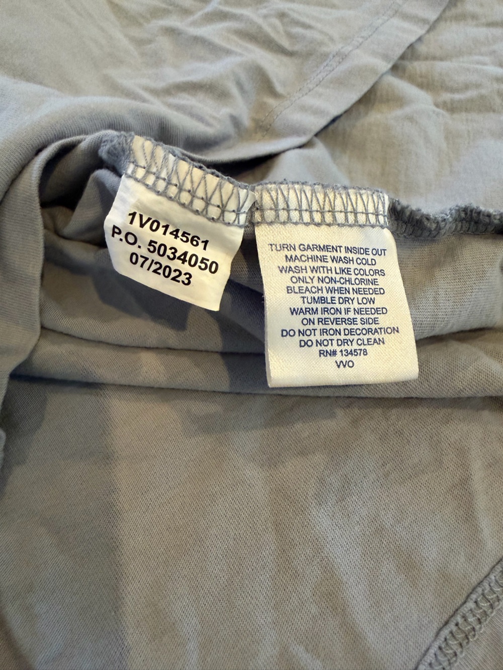 Vineyard Vines Navy Whale Logo Graphic Tee Gray - Picture 7 of 9